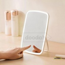 Настільне Led дзеркало із підсвічуванням для макіяжу CARPRIE NZ520 / 1200 мА/год / 525 люмен / 23*16 см Настільне Led дзеркало із підсвічуванням для макіяжу CARPRIE NZ520 / 1200 мА/год / 525 люмен / 23*16 см